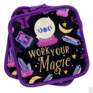 NWT Set of 2 Crystal Gypsy Potholders Hot Pads